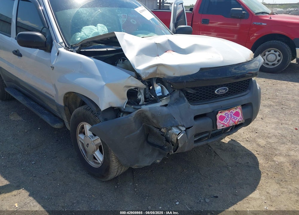 2002 FORD ESCAPE XLS VIN: 1FMYU01122KA06609