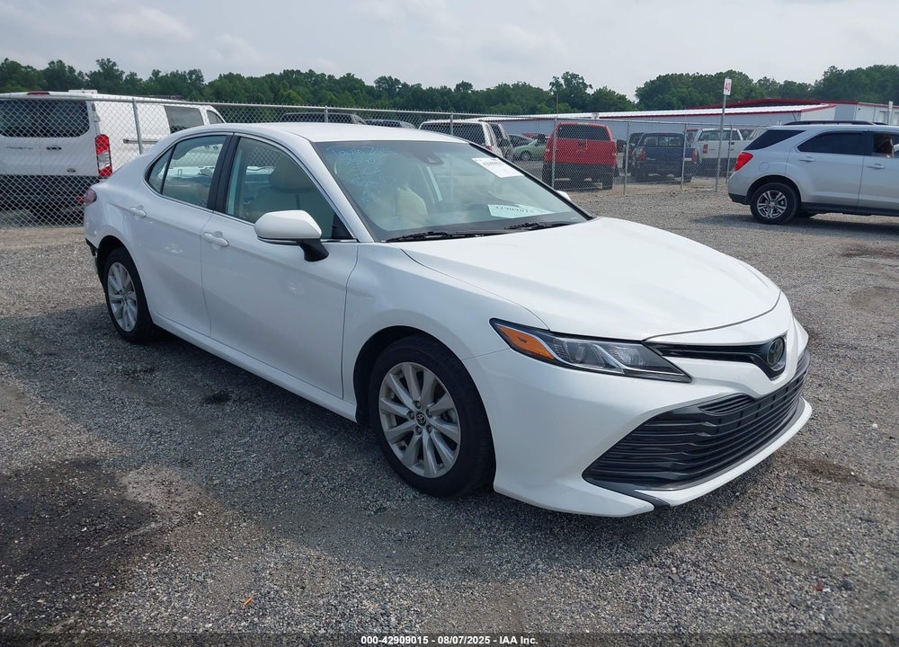 2020 TOYOTA CAMRY LE AWD VIN: 4T1C11BK2LU017356