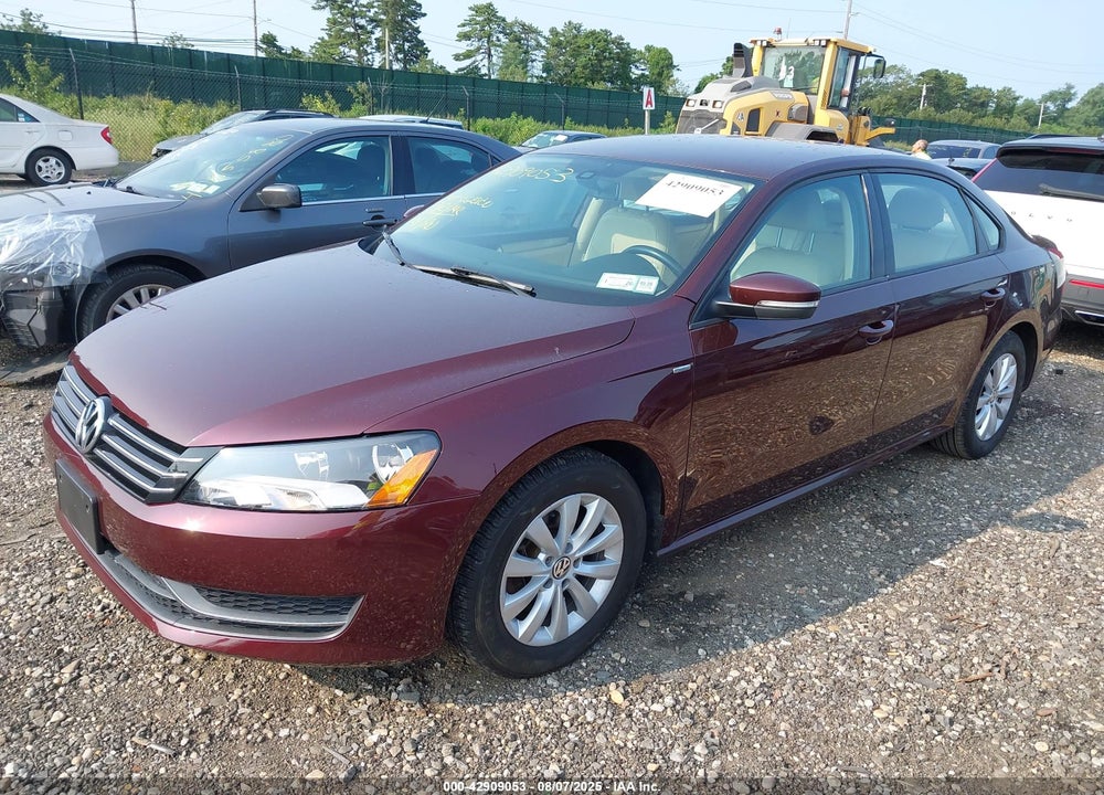 2014 VOLKSWAGEN PASSAT VIN: 1VWAP7A33EC018044