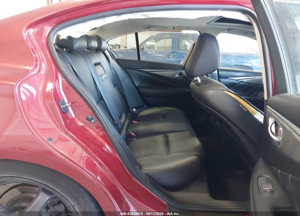 2014 INFINITI Q50 VIN: JN1BV7AP9EM683883