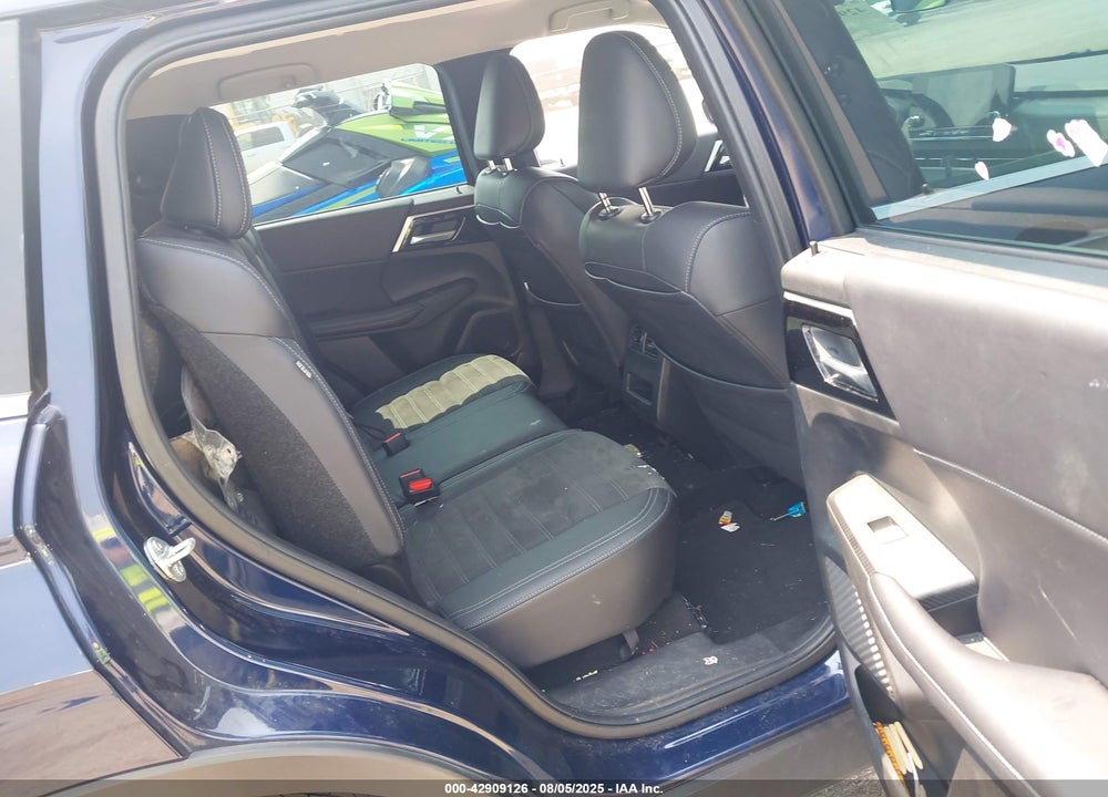 2023 MITSUBISHI OUTLANDER SE 2.5 S-AWC VIN: JA4J4UA83PZ044899