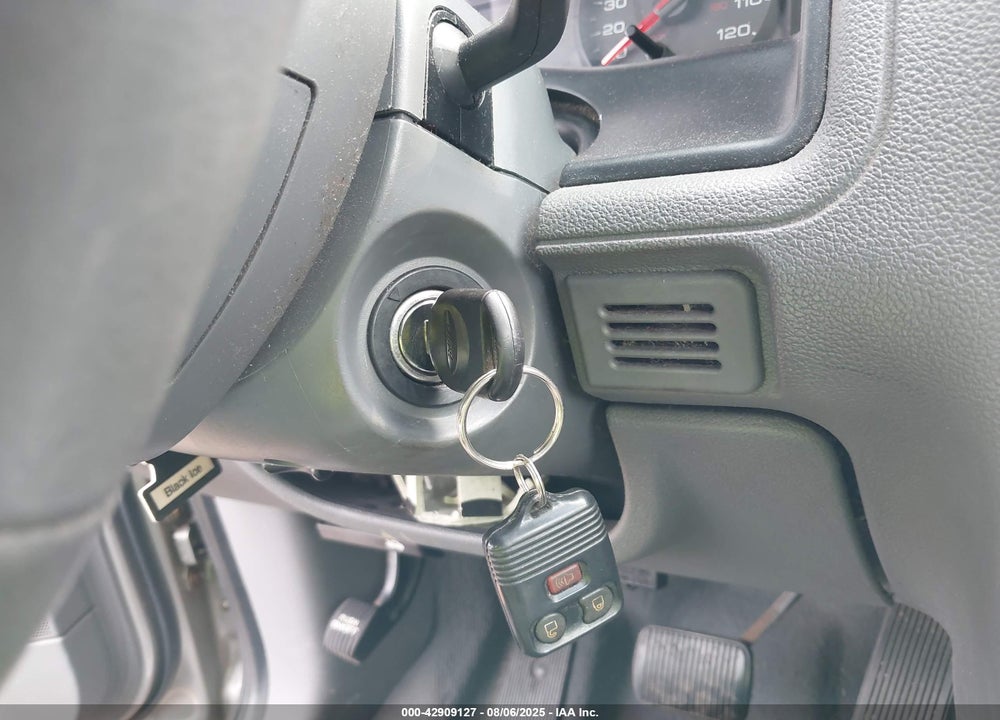 2006 FORD FREESTYLE SEL VIN: 1FMDK05126GA53887