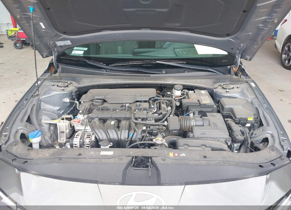 2024 HYUNDAI ELANTRA SEL VIN: KMHLM4DG3RU766175