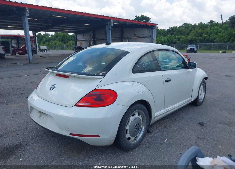 2015 VOLKSWAGEN BEETLE VIN: 3VWF17AT2FM601163