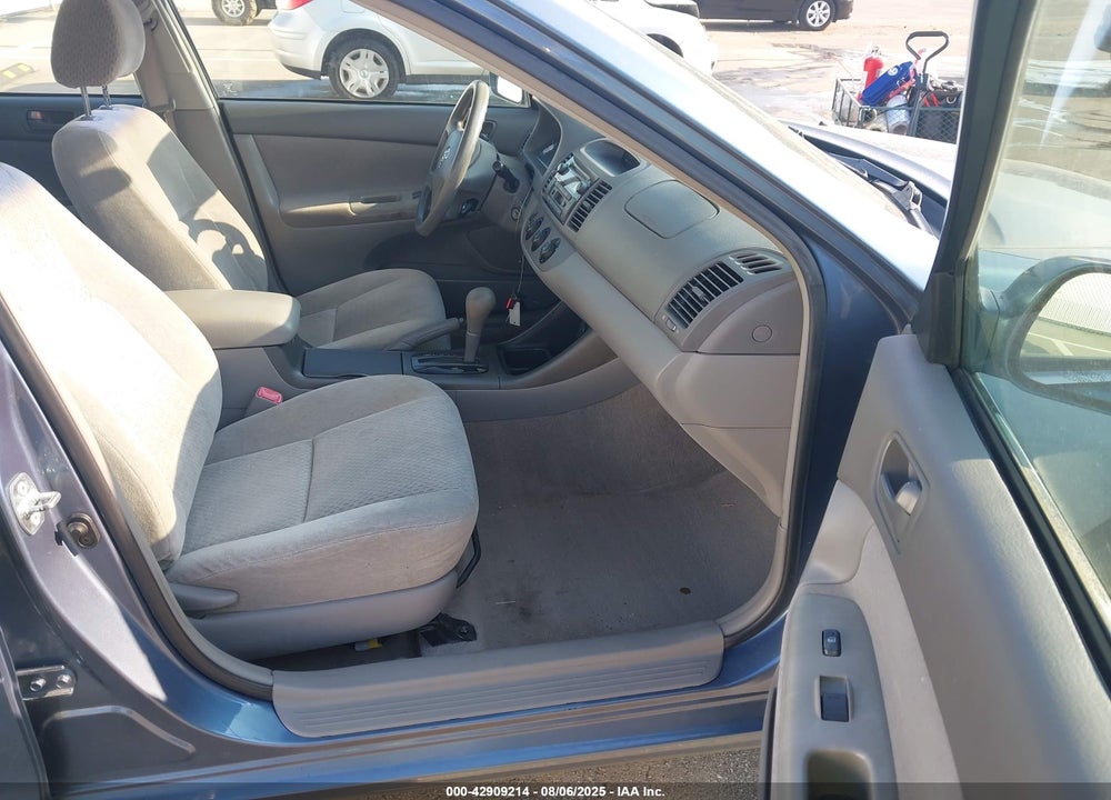 2004 TOYOTA CAMRY LE VIN: 4T1BE32K04U819160