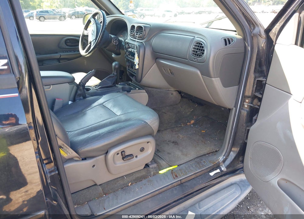 2002 CHEVROLET TRAILBLAZER LTZ VIN: 1GNDT13S122323824