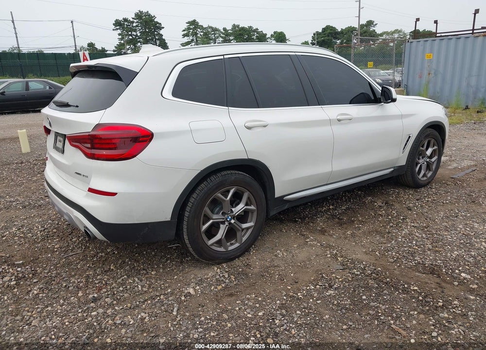 2021 BMW X3 VIN: 5UXTY5C07M9E65652