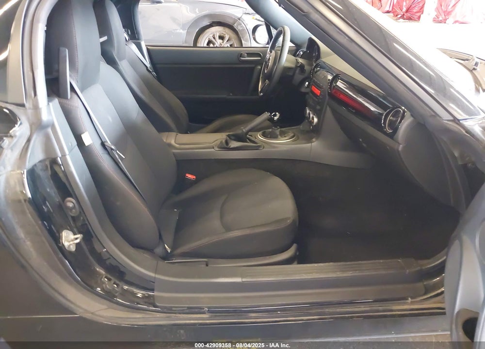 2013 MAZDA MX-5 MIATA VIN: JM1NC2MF7D0232799