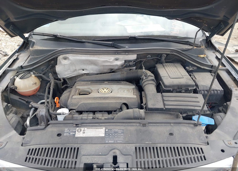 2009 VOLKSWAGEN TIGUAN VIN: WVGAV75NX9W545633