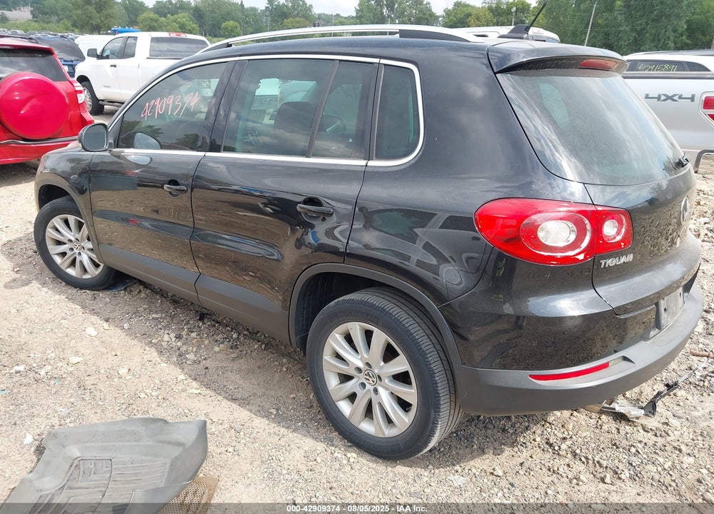 2009 VOLKSWAGEN TIGUAN VIN: WVGAV75NX9W545633