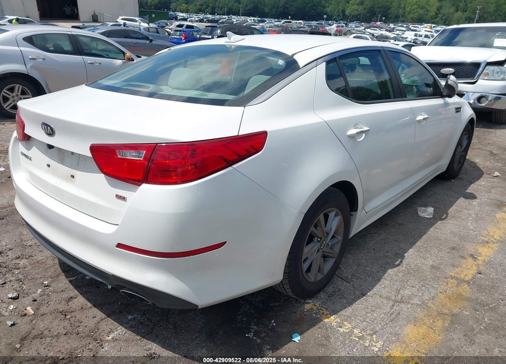 2015 KIA OPTIMA VIN: KNAGM4A78F5619329