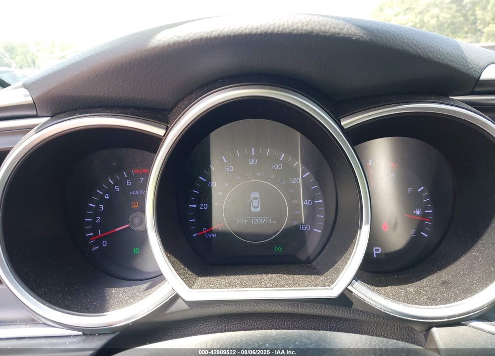2015 KIA OPTIMA VIN: KNAGM4A78F5619329