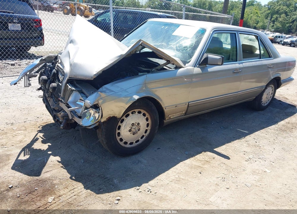 1990 MERCEDES-BENZ 300 SE VIN: WDBCA24E2LA534027