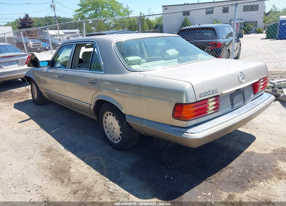 1990 MERCEDES-BENZ 300 SE VIN: WDBCA24E2LA534027