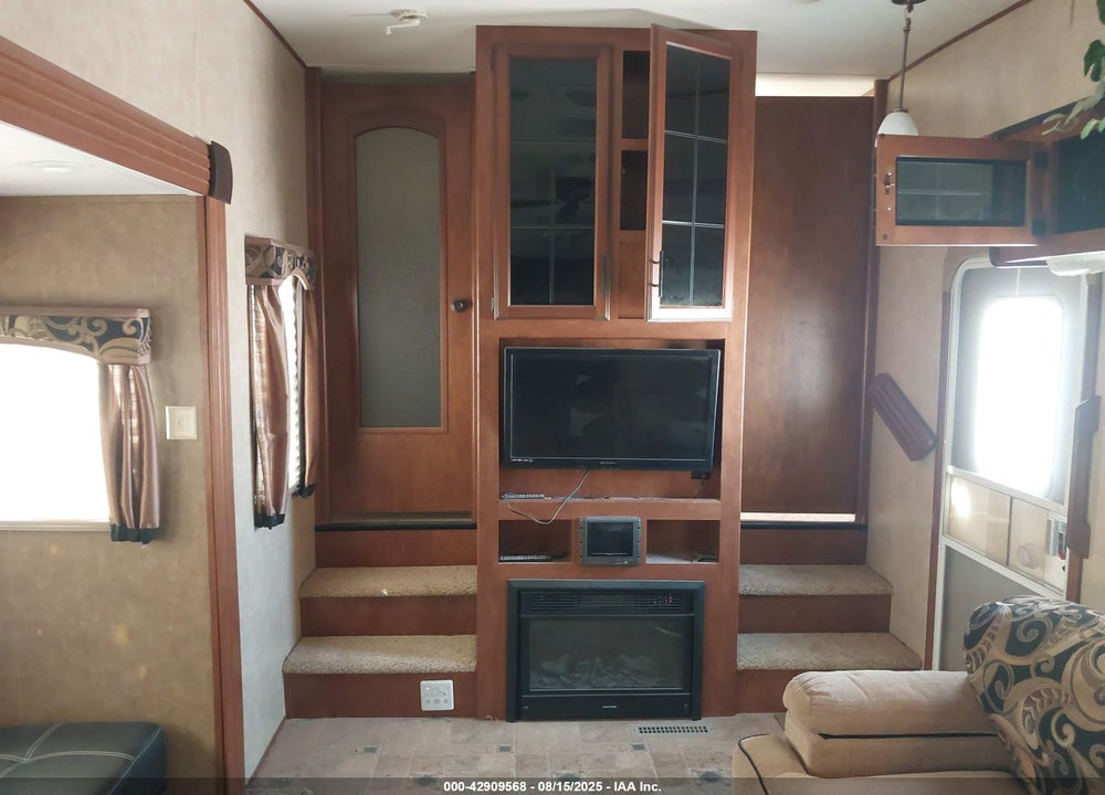 2013 WINNEBAGO RAVEN 2900RK VIN: 54CBA0S25D1V93231