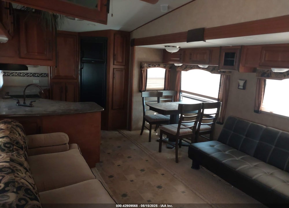 2013 WINNEBAGO RAVEN 2900RK VIN: 54CBA0S25D1V93231