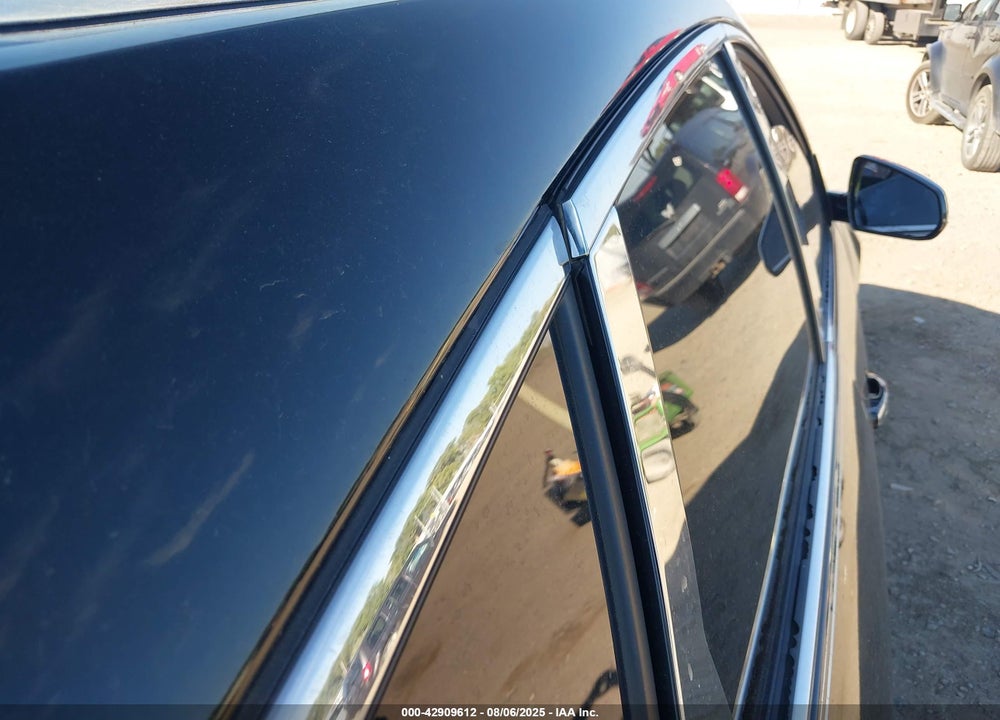 2011 CADILLAC SRX VIN: 3GYFNKE61BS565061