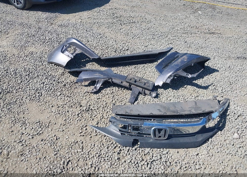 2016 HONDA CIVIC VIN: 2HGFC2F53GH545942