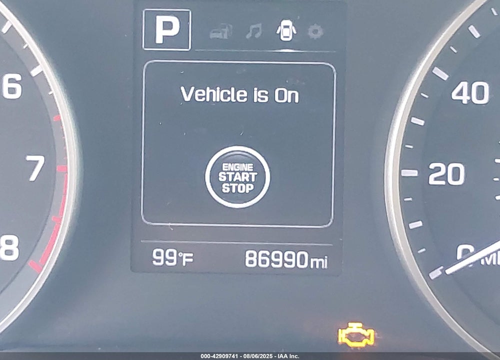 2018 HYUNDAI ELANTRA VIN: KMHD84LFXJU513120