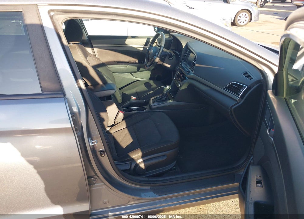 2018 HYUNDAI ELANTRA VIN: KMHD84LFXJU513120