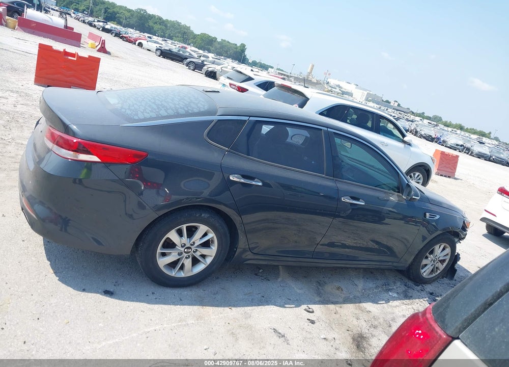 2016 KIA OPTIMA VIN: KNAGT4L33G5079046