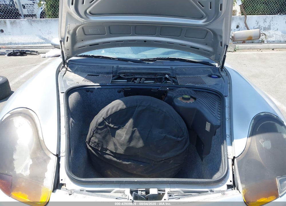 1999 PORSCHE BOXSTER VIN: WP0CA2980XU621062