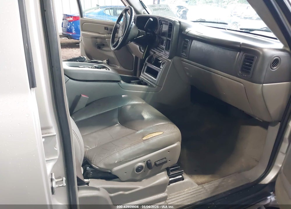 2005 CHEVROLET TAHOE Z71 VIN: 1GNEK13T65R180512