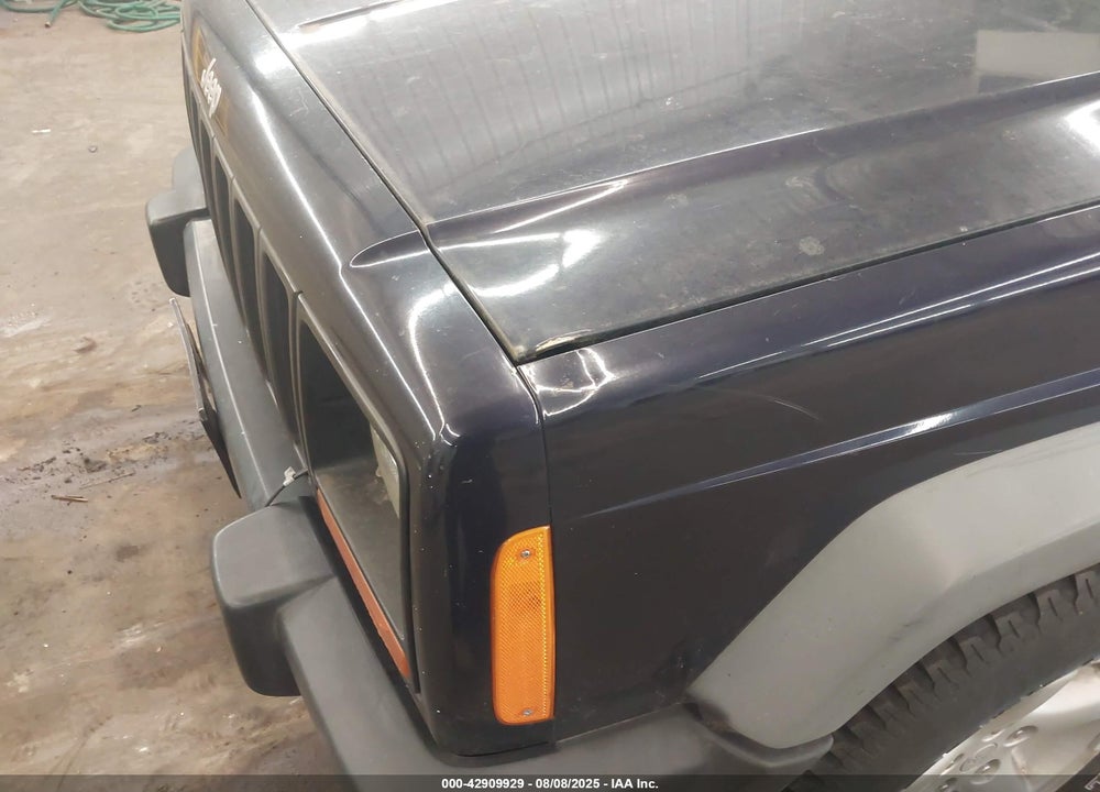 1998 JEEP CHEROKEE CLASSIC/SPORT VIN: 1J4FJ68SXWL209862