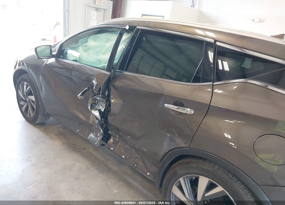2015 NISSAN MURANO PLATINUM/S/SL/SV VIN: 5N1AZ2MG9FN273197