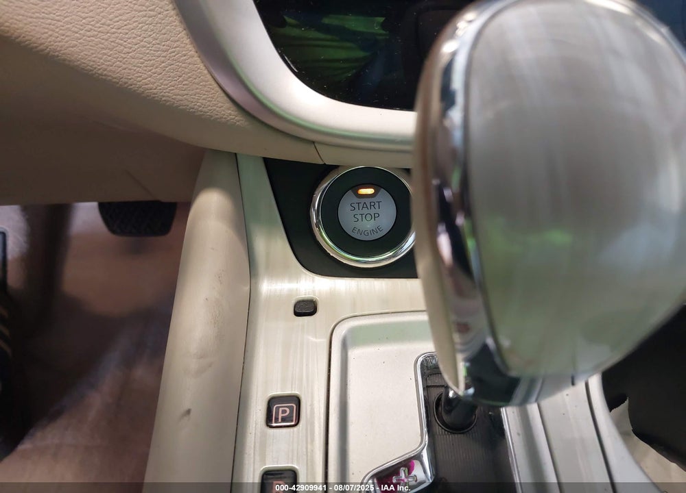 2015 NISSAN MURANO PLATINUM/S/SL/SV VIN: 5N1AZ2MG9FN273197