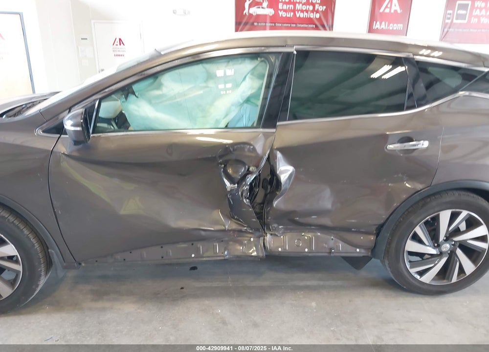 2015 NISSAN MURANO PLATINUM/S/SL/SV VIN: 5N1AZ2MG9FN273197