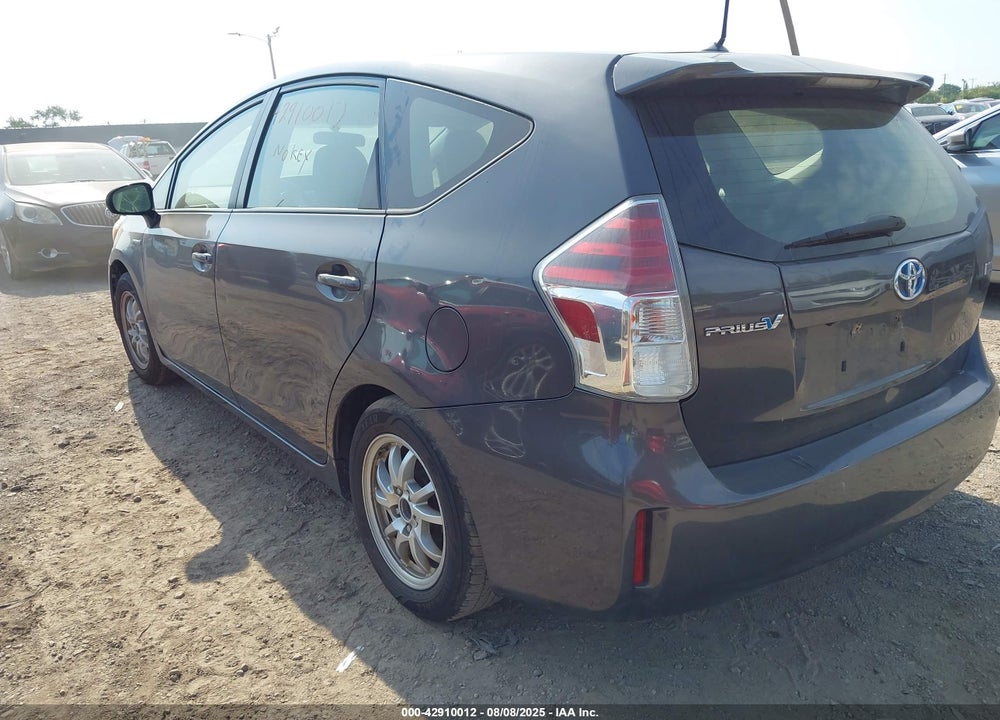 2015 TOYOTA PRIUS V VIN: JTDZN3EUXFJ015856