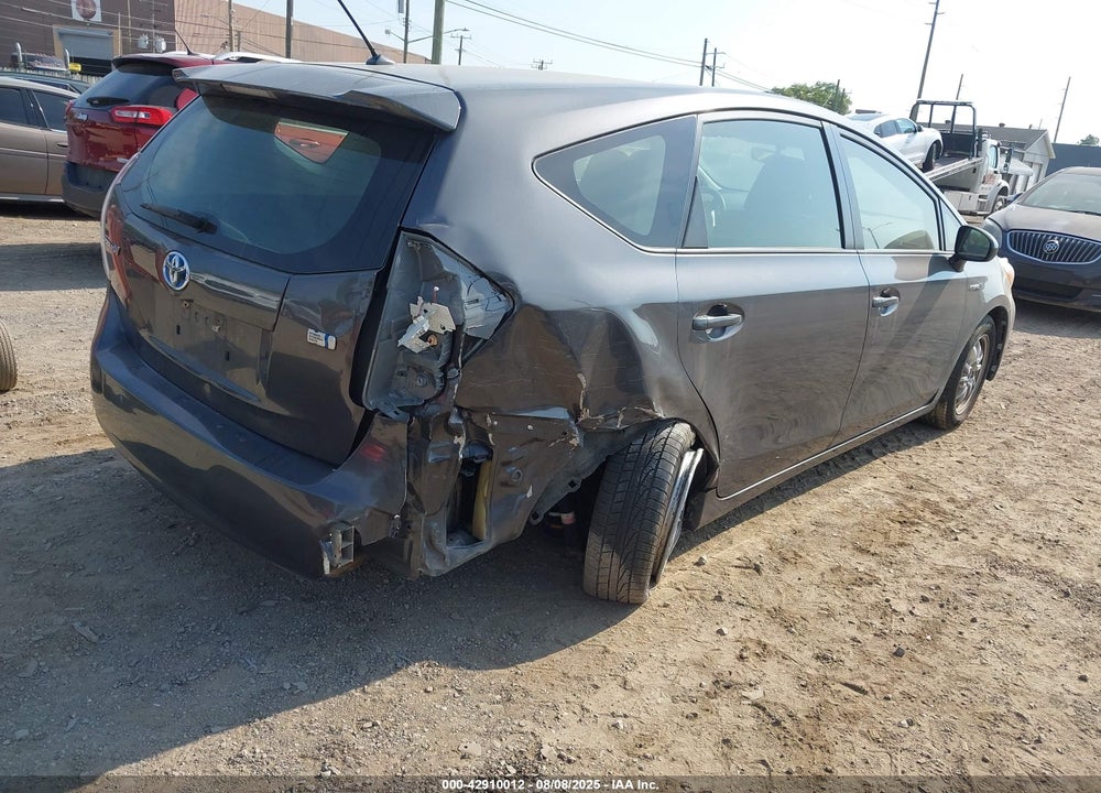 2015 TOYOTA PRIUS V VIN: JTDZN3EUXFJ015856