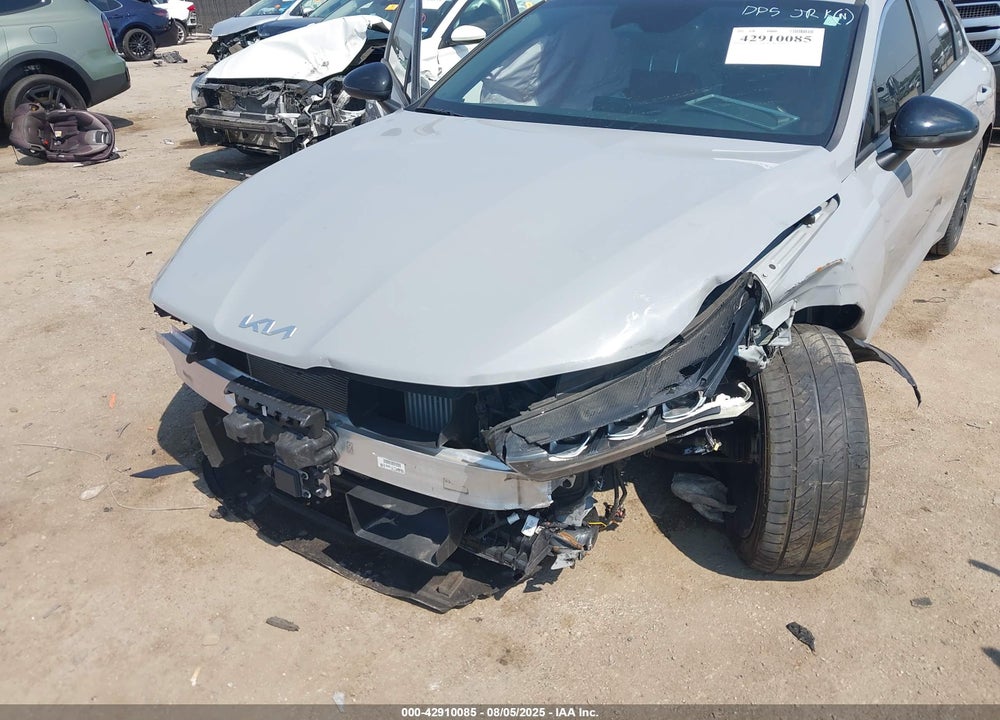 2024 KIA K5 VIN: 5XXG64J21RG263095