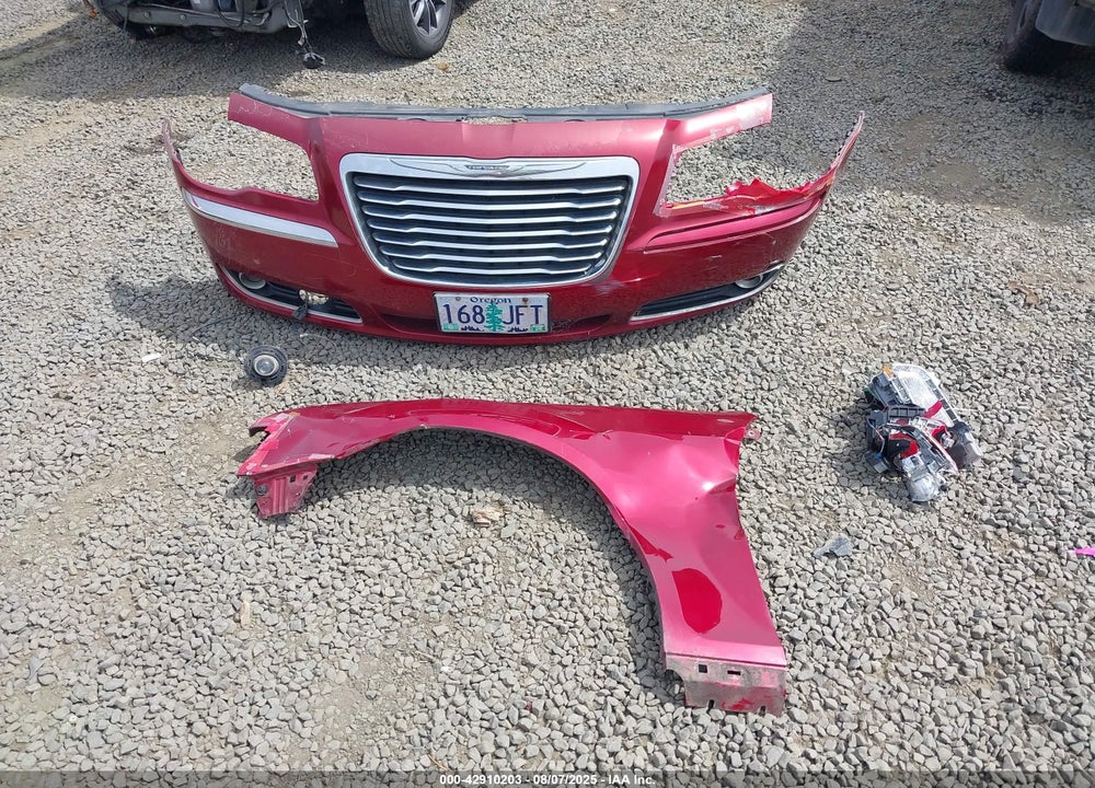2012 CHRYSLER 300C VIN: 2C3CCAET5CH160747
