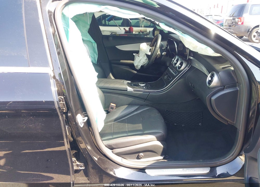 2021 MERCEDES-BENZ C 300 SEDAN VIN: W1KWF8DB1MR644861