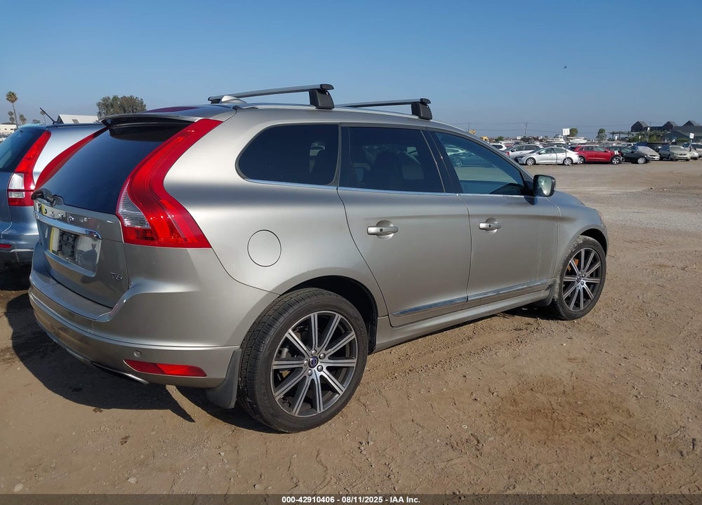 2016 VOLVO XC60 T6 DRIVE-E VIN: YV449MDK9G2895915