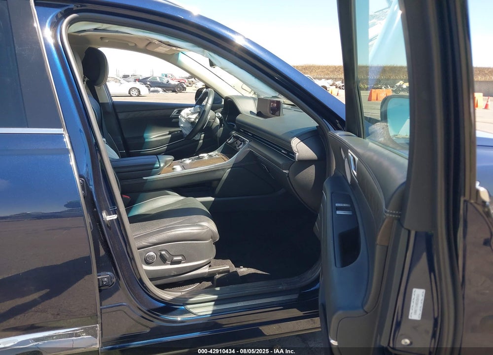 2023 GENESIS GV80 VIN: KMUHBDSB0PU130069
