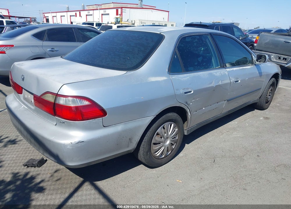 2000 HONDA ACCORD 2.3 LX VIN: 1HGCG5646YA030319
