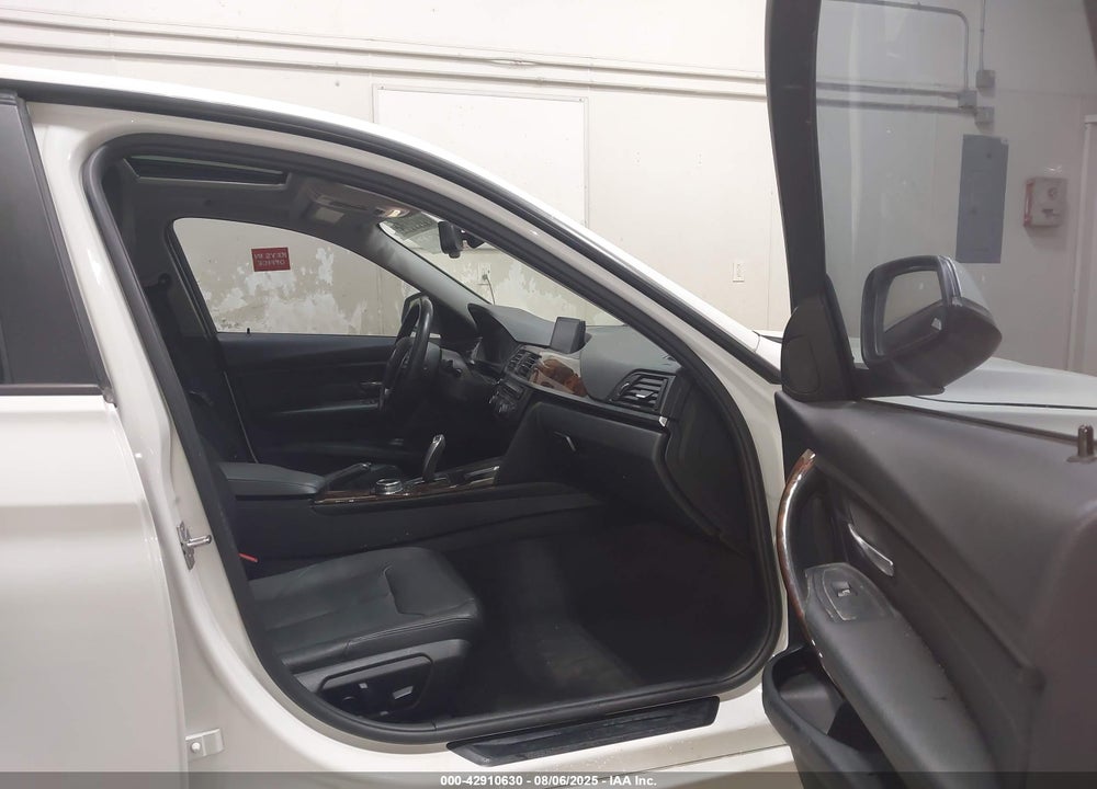 2014 BMW 3 SERIES VIN: WBA3C1C57EK117388