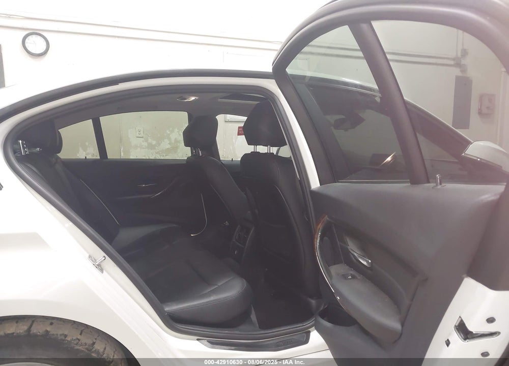 2014 BMW 3 SERIES VIN: WBA3C1C57EK117388