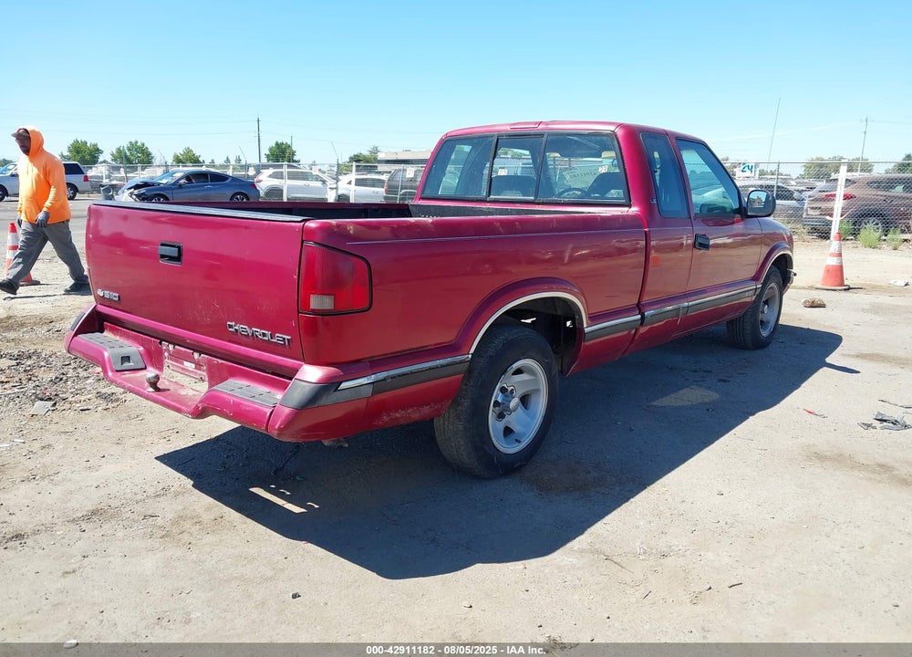 1997 CHEVROLET S-10 LS FLEETSIDE CMI VIN: 1GCCS1943V8186144