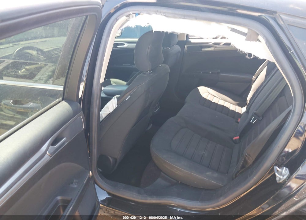 2019 FORD FUSION VIN: 3FA6P0HD2KR284060
