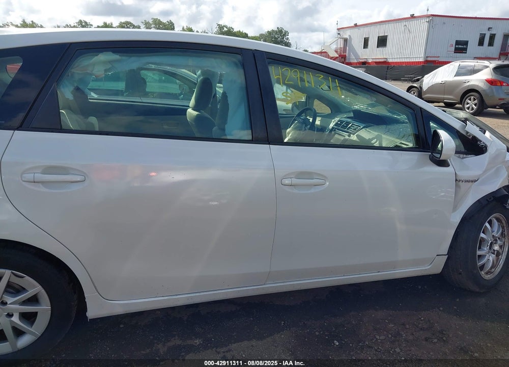 2014 TOYOTA PRIUS V VIN: JTDZN3EUXE3333897