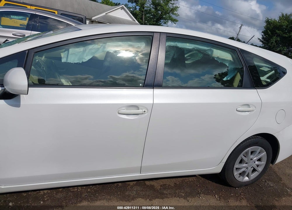 2014 TOYOTA PRIUS V VIN: JTDZN3EUXE3333897