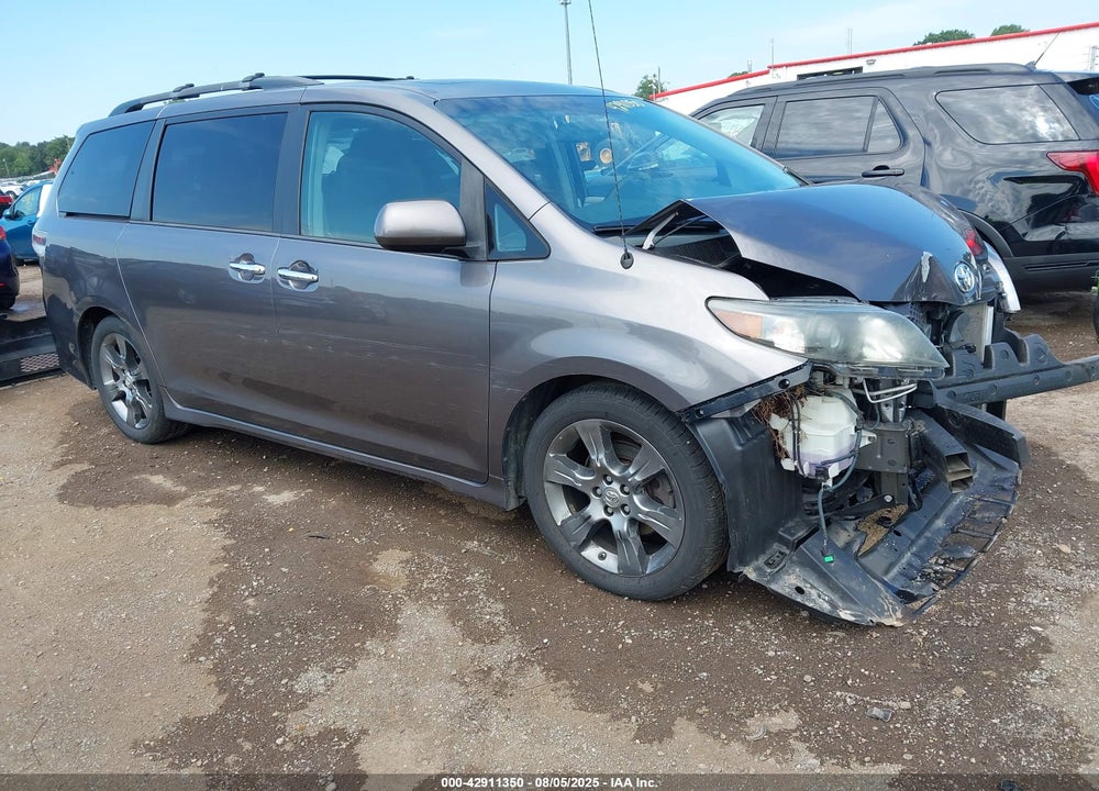 2014 TOYOTA SIENNA SE 8 PASSENGER VIN: 5TDXK3DC5ES417830