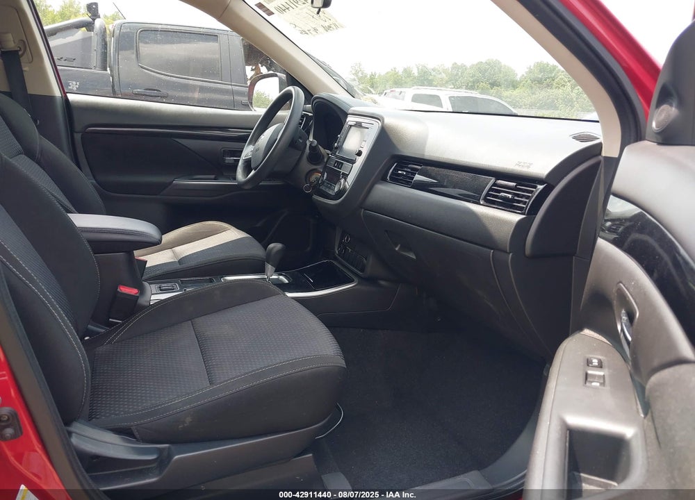 2019 MITSUBISHI OUTLANDER VIN: JA4AD2A3XKZ012243