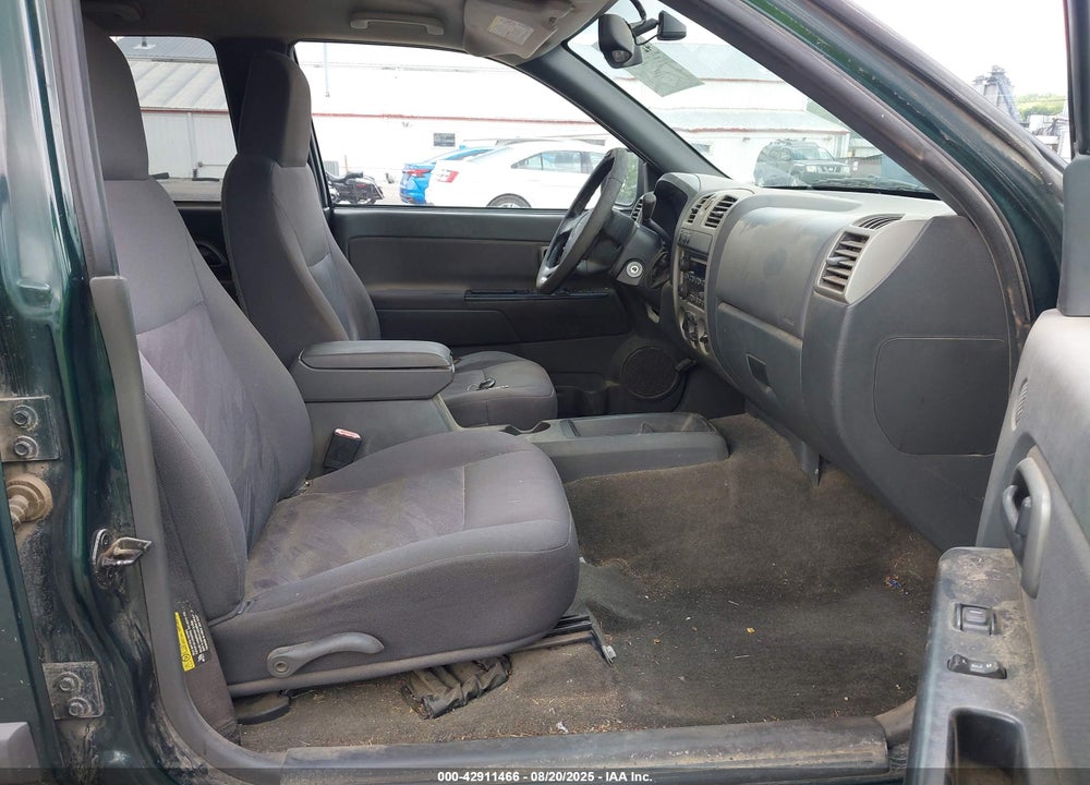 2005 CHEVROLET COLORADO LS VIN: 1GCDT136958243720