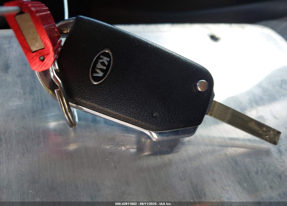 2020 KIA SOUL VIN: KNDJ23AU6L7718004