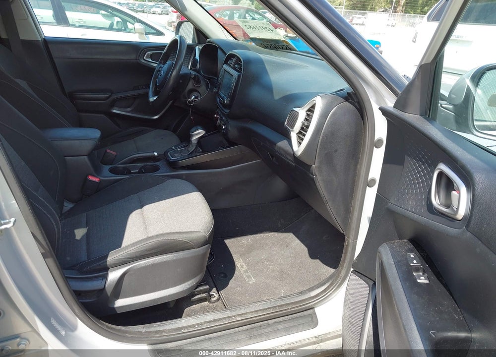 2020 KIA SOUL VIN: KNDJ23AU6L7718004